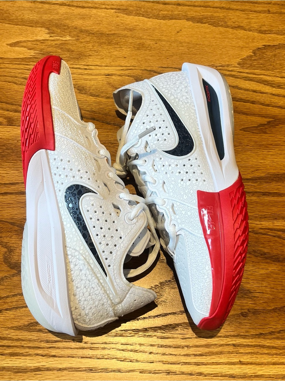 (Never Worn) Nike GT 03 Cut Basketball Shoes